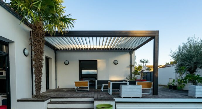 bioclimatic pergola